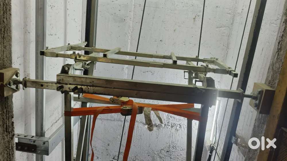 Lift technician & helper