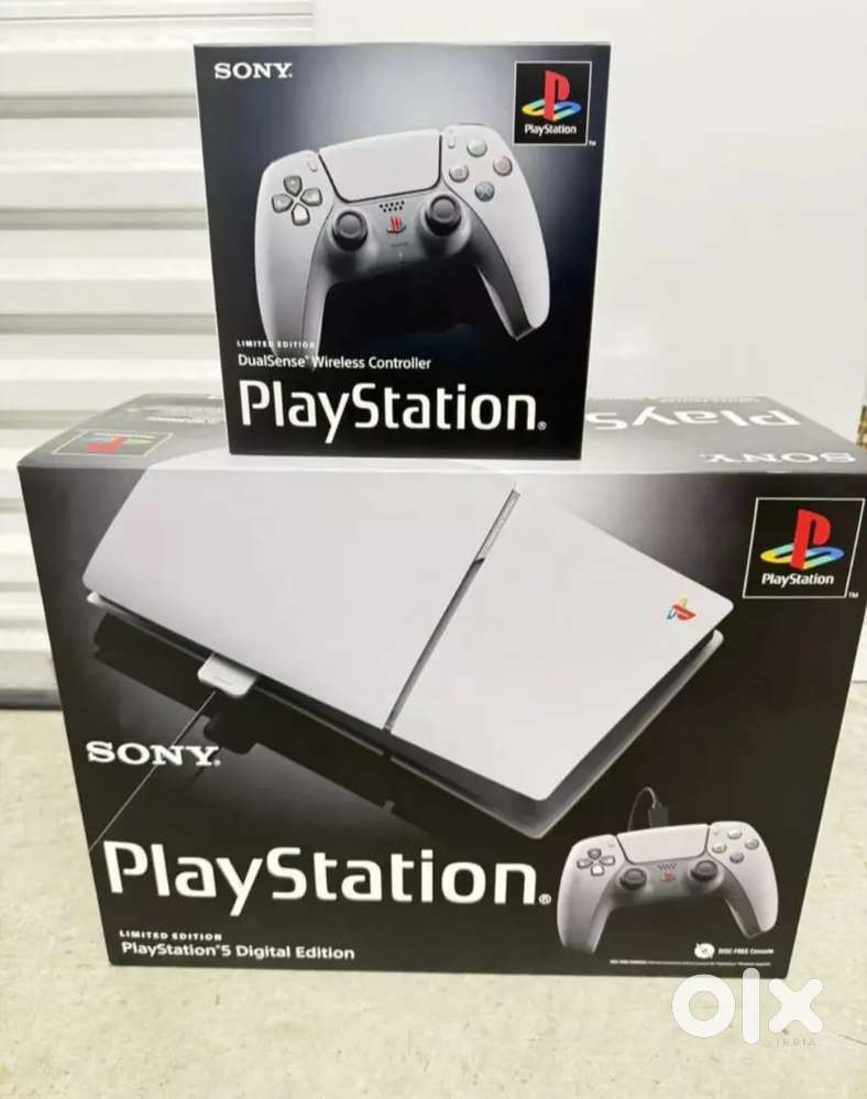 PlayStation 5 SLIM 30th Anniversary Limited Edition Bundle