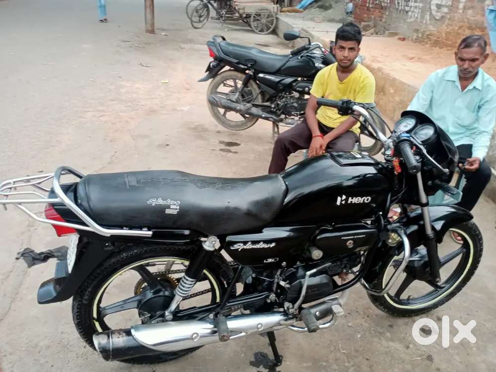 Dusri bike li h isliye baich rhe h