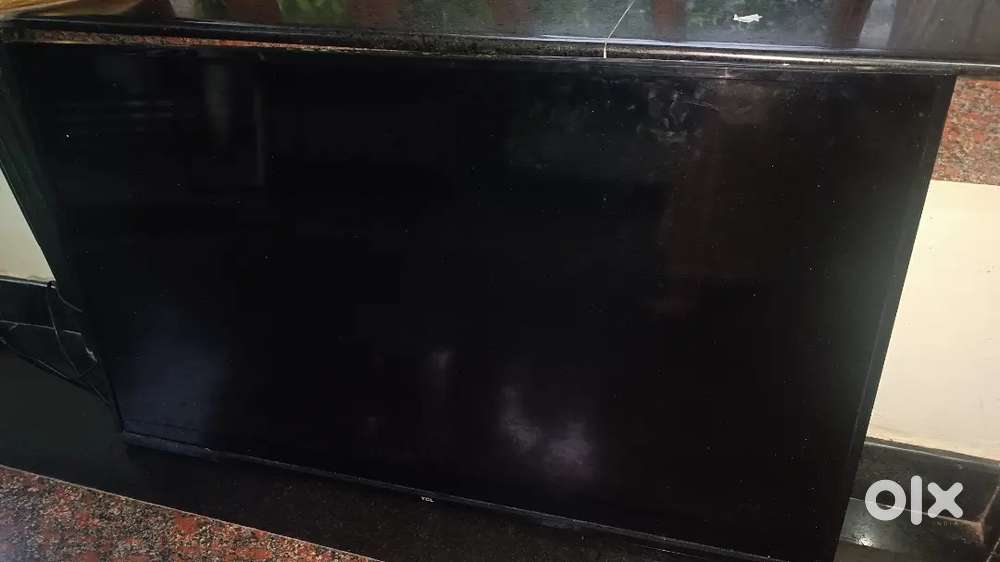 TCL 43 INCH LED TV