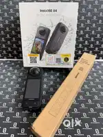 Insta 360 X4 with stick lens and one battery