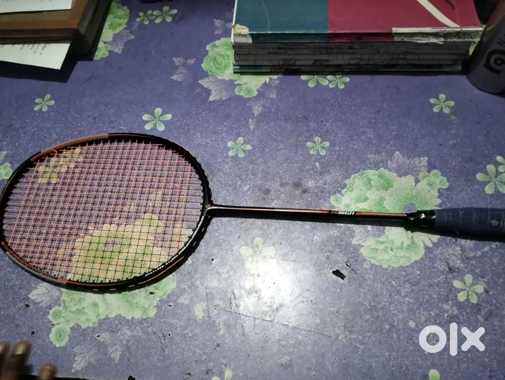 Badminton racket