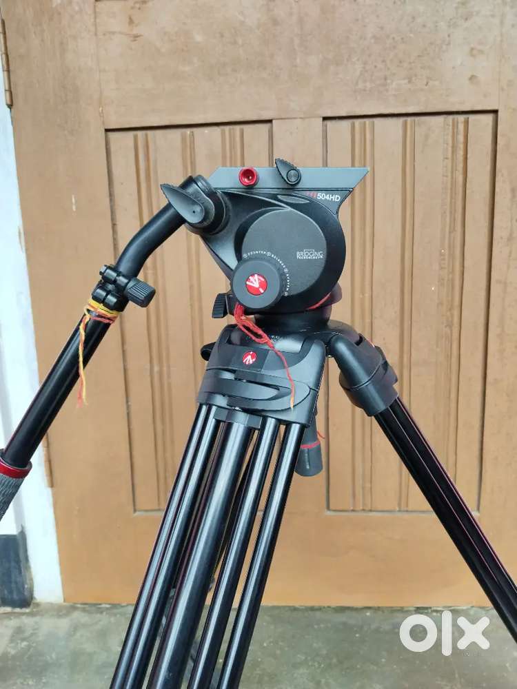 Manfroto 504 Tripod