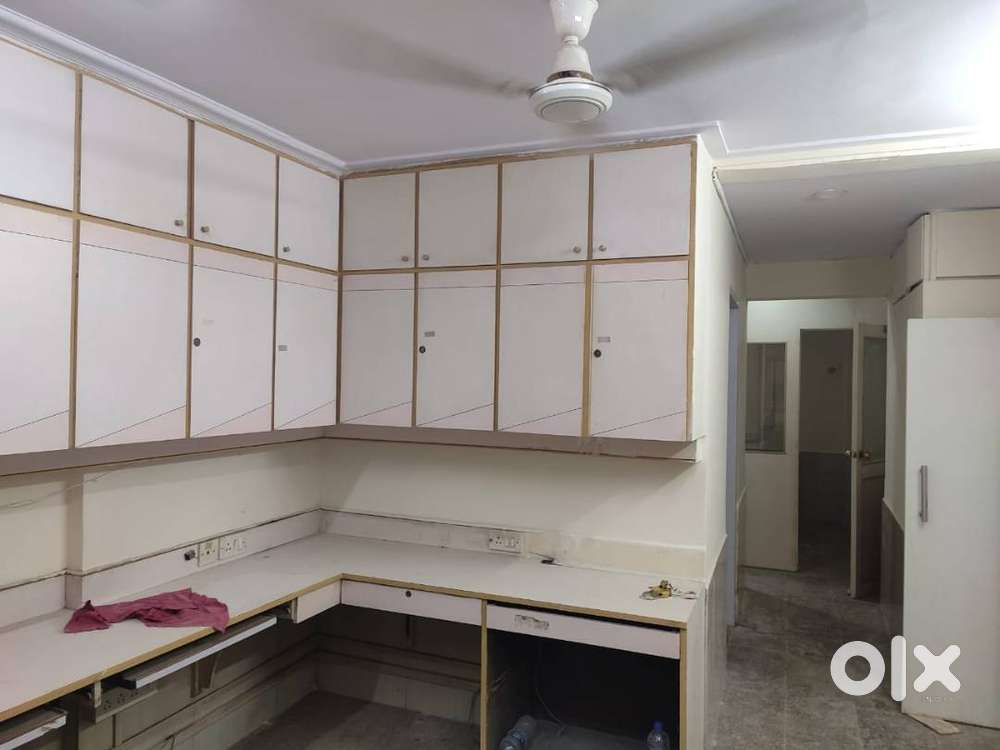 Commercial Property Available for Rent – Andheri East