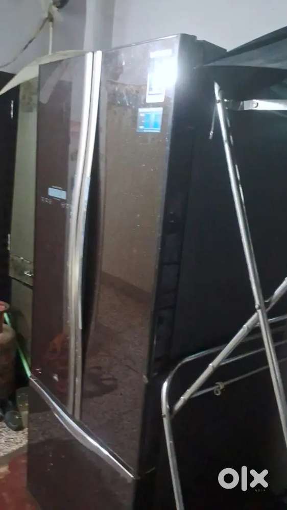 Hitachi refrigerator