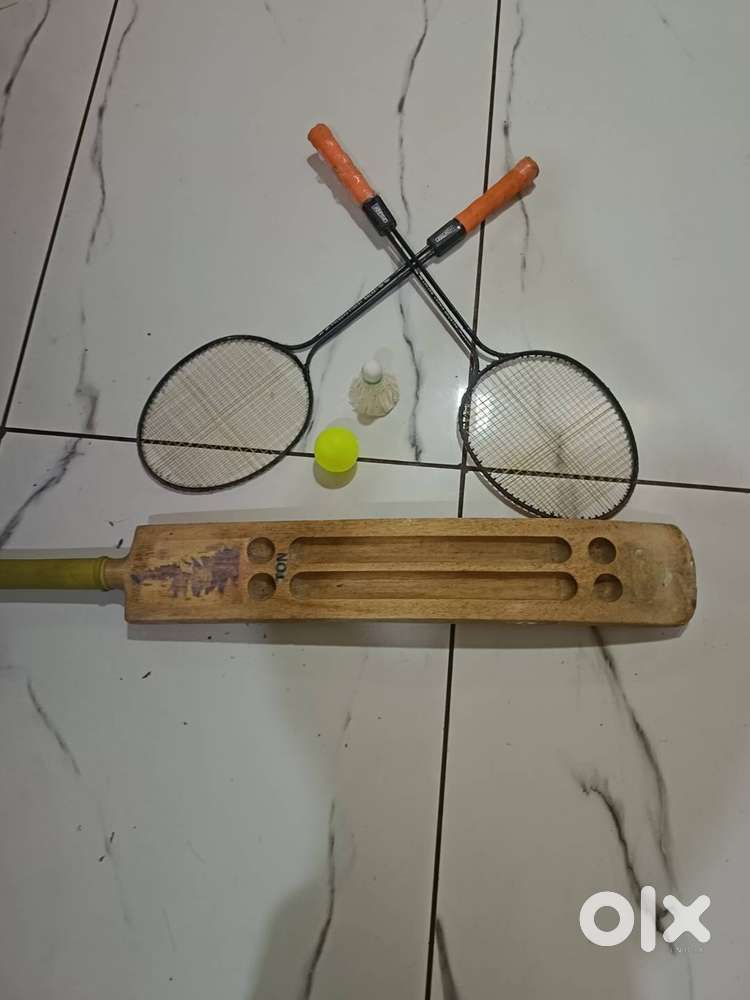 bat +badminton free shuttlecock or ball