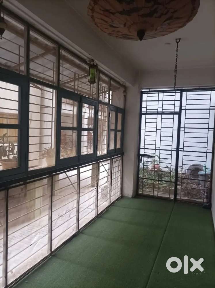 3bhk furnished flat in Radhanagar near Sai Temple