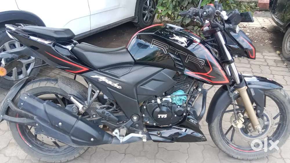Apache RTR 200 4V- 2024 Model with 1.6 year age