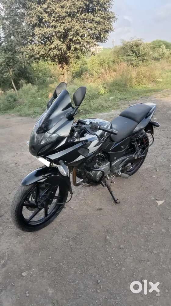 Bajaj Pulsar 220. All documents clear