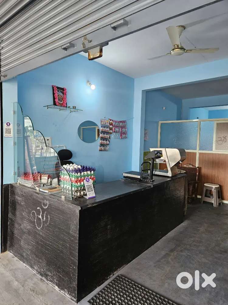 Selling my chicken shop. Including advance