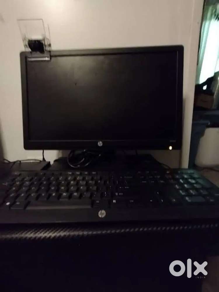 Desktop super 5g speed and 19 inch led and mouse and key board