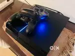 PS4 original 500GB + controller (2No.)