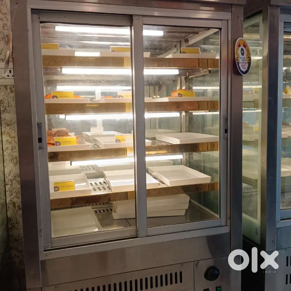 Cold and Hot counter for Cakes