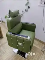 Beauty parlour and salon chair furniture wholesaler