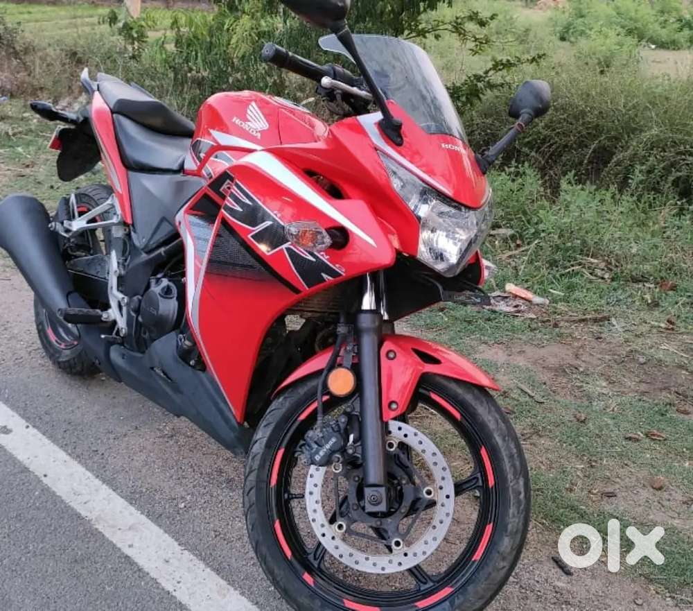 Honda CBR 250 R
Registration: 2015 October

RC: 5 years Remaining