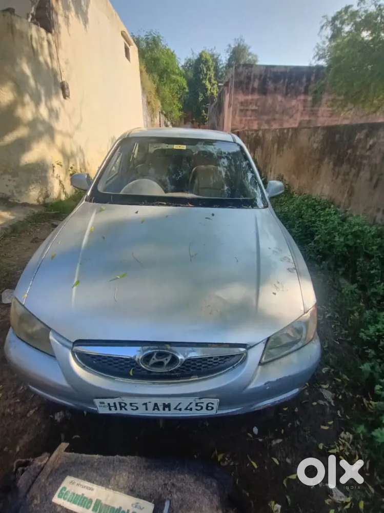 Engine सॉलिड है खड़ी रहती है दूसरी गाड़ी है मेरे पास