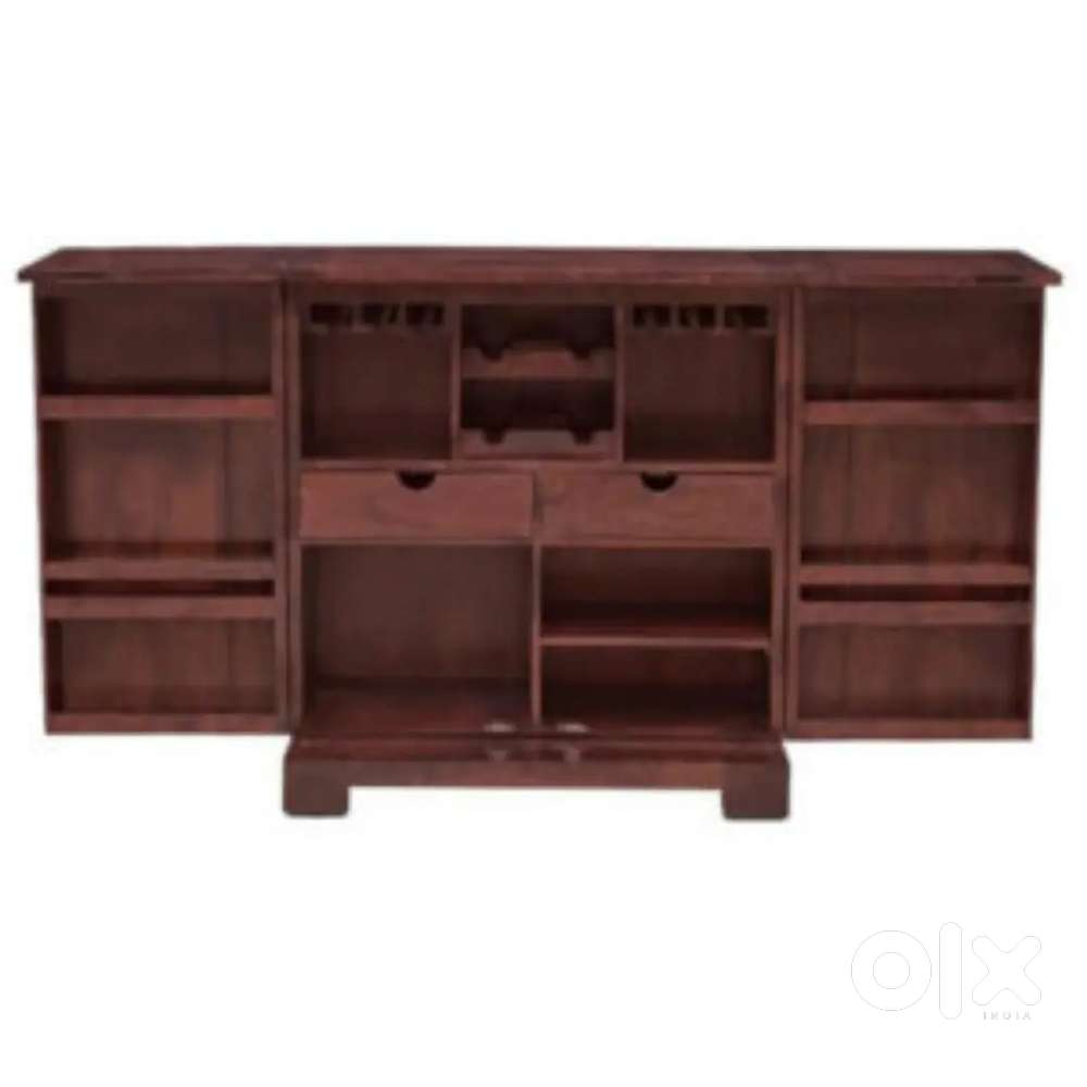 Luxury Bar Storage Unit and Table