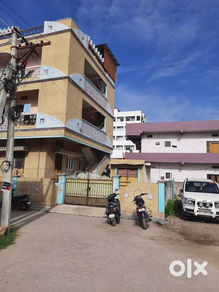 Independent Residential House with Secured Parking