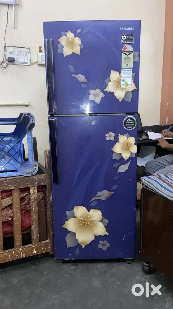 Samsung Refrigerator 280Ltr 3 years old