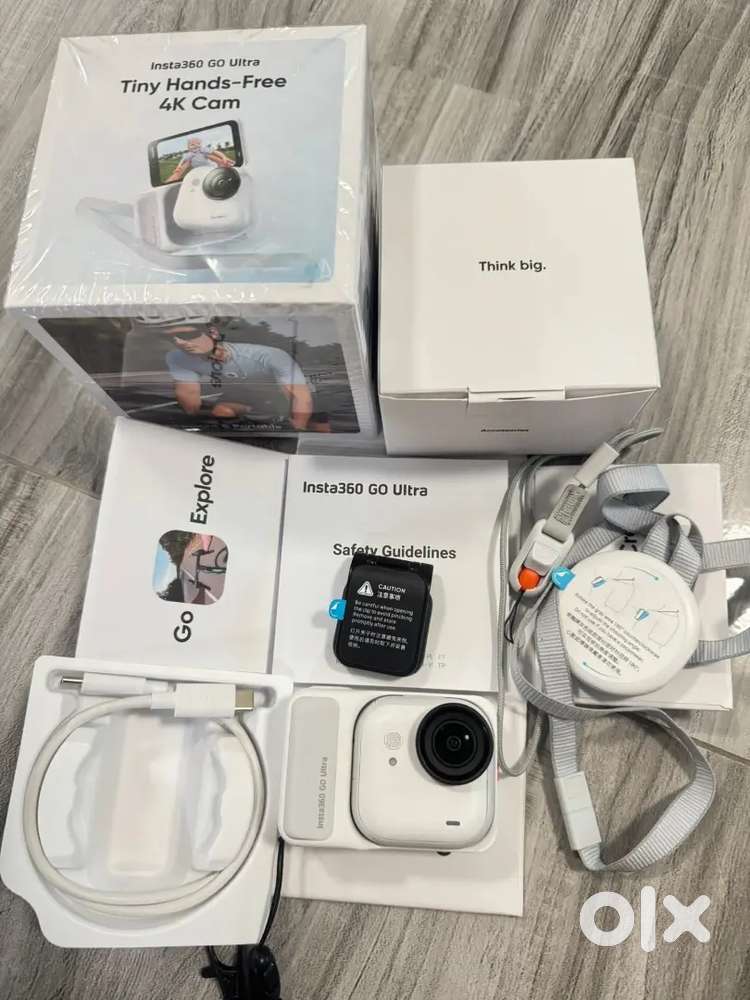 Insta360 GO Ultra Creator Bundle (White)