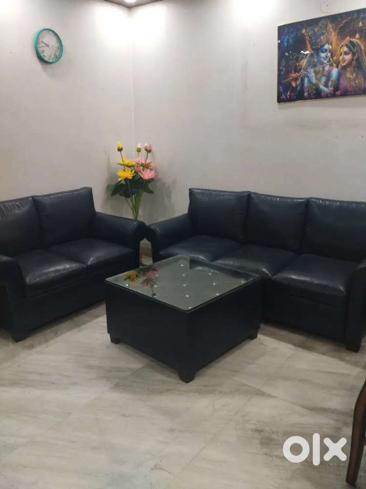 5 seater sofa set with table