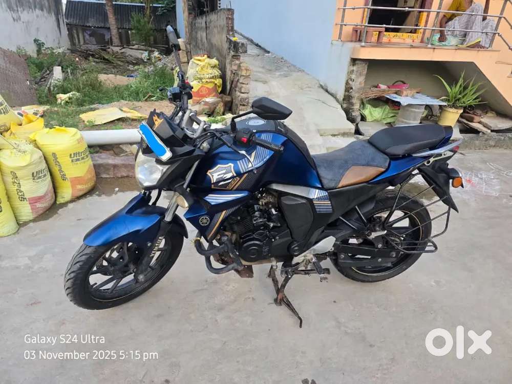 Yamaha Fzs