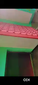 Ek makaan Raza Colony me 40 gaz ka do manzil bana hua hai