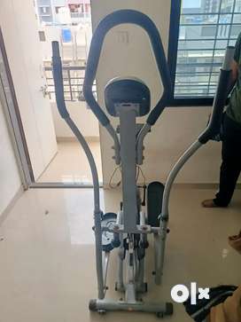 FITKING K810 ELITE ELLIPTICAL WITH SEAT
Product Code: K810