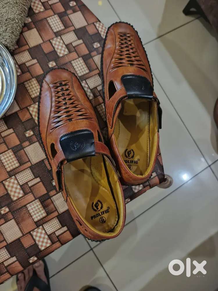 Brend New one time used mojari.size 11 number.(11/45)