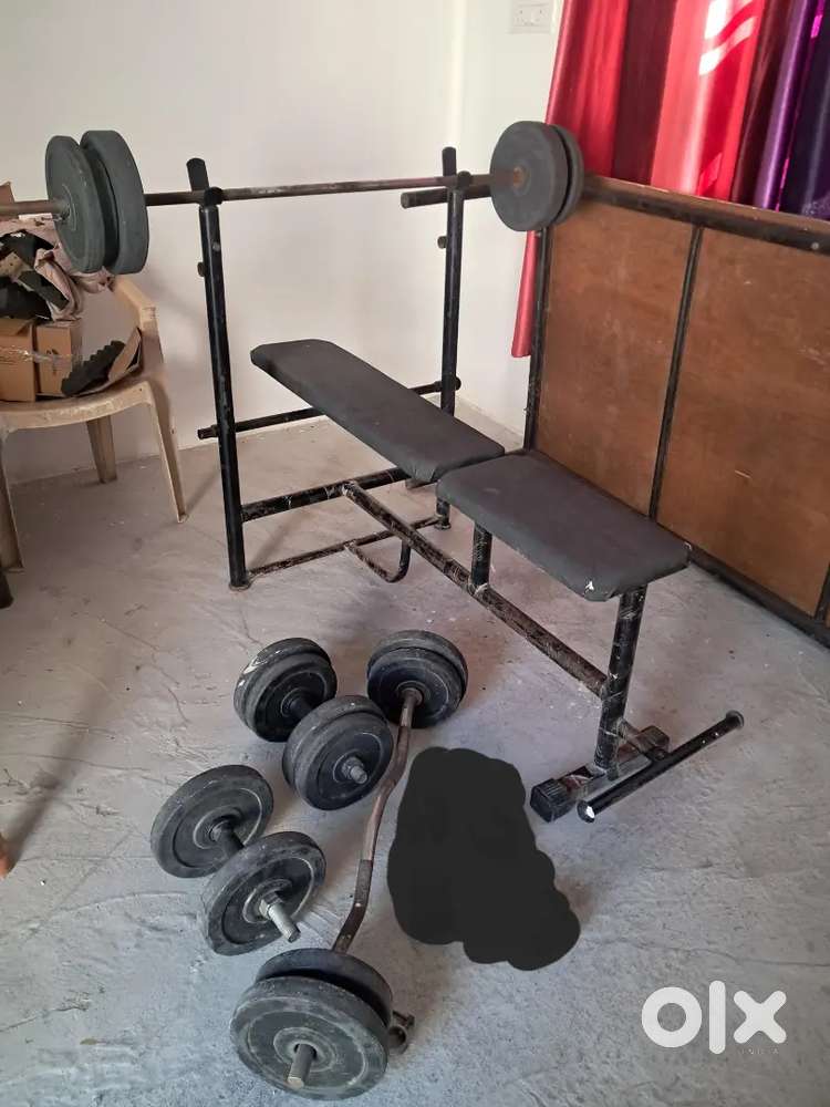 Home Gym bench and dumbell set