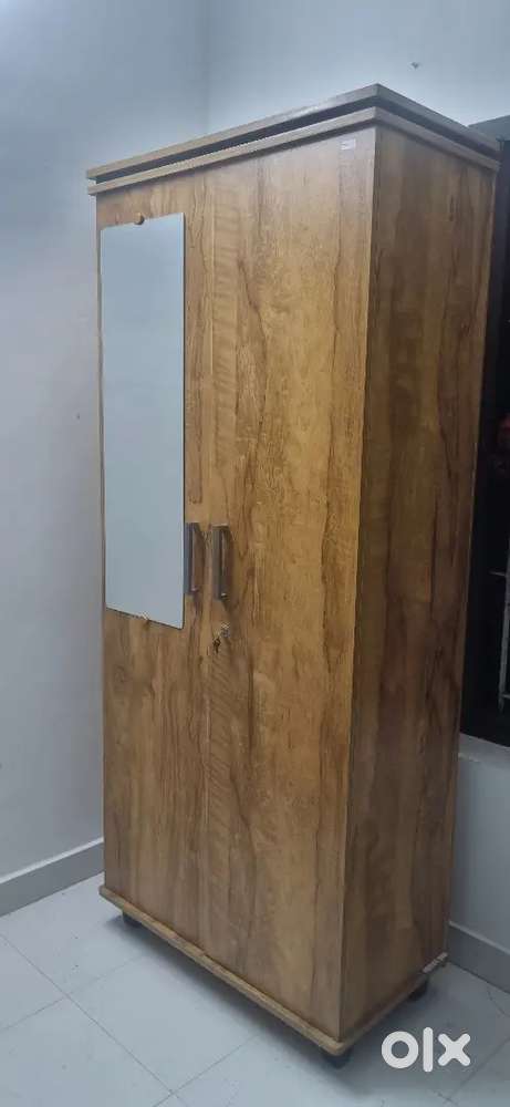 1 year old neatly used almirah