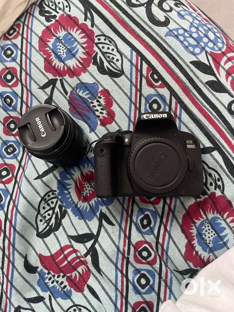 Canon 800D