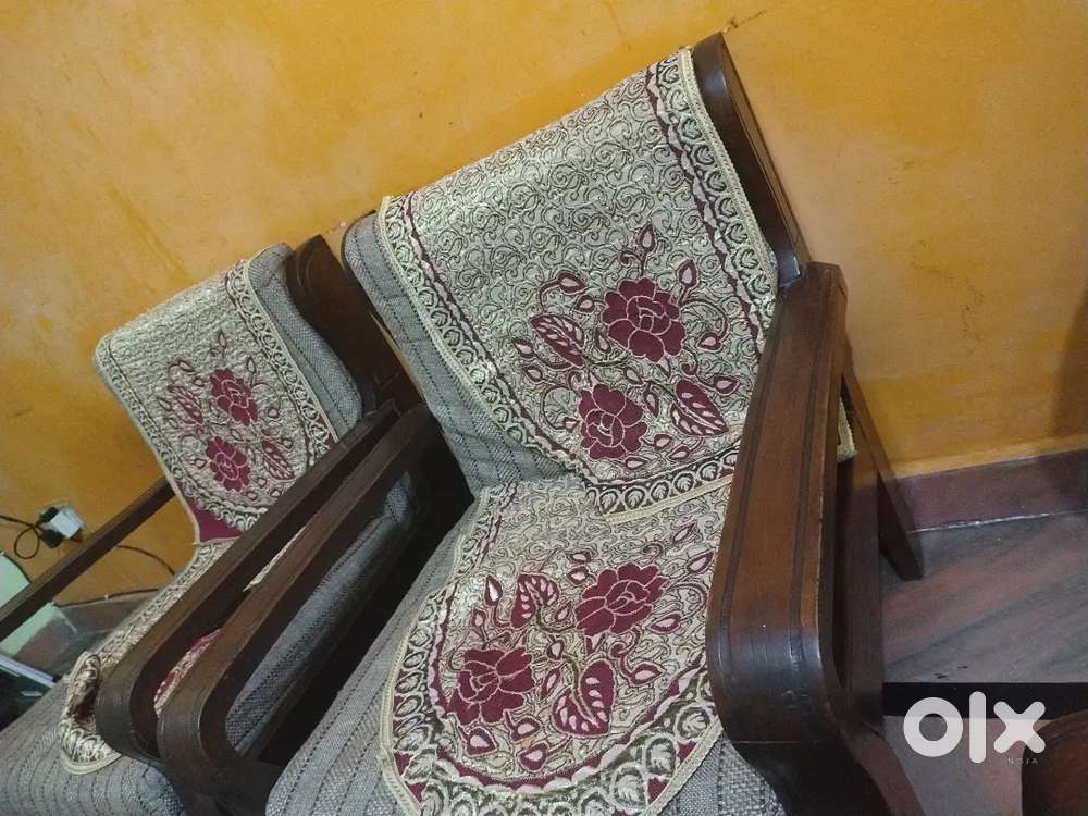 3+2 sangwan wooden sofa set