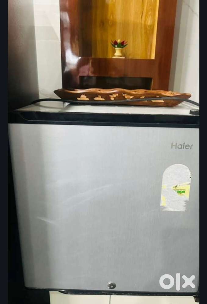 Haier mini fridge