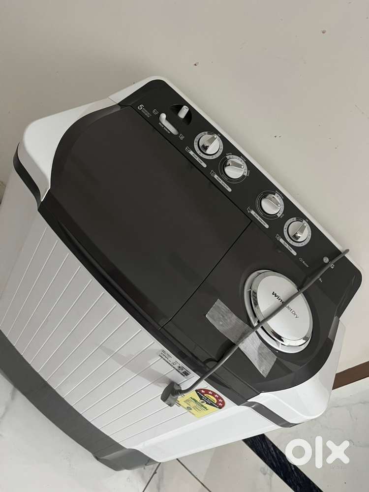 LG 7 Kg 5 Star Wind Jet Dry Semi-Automatic Top Loading.