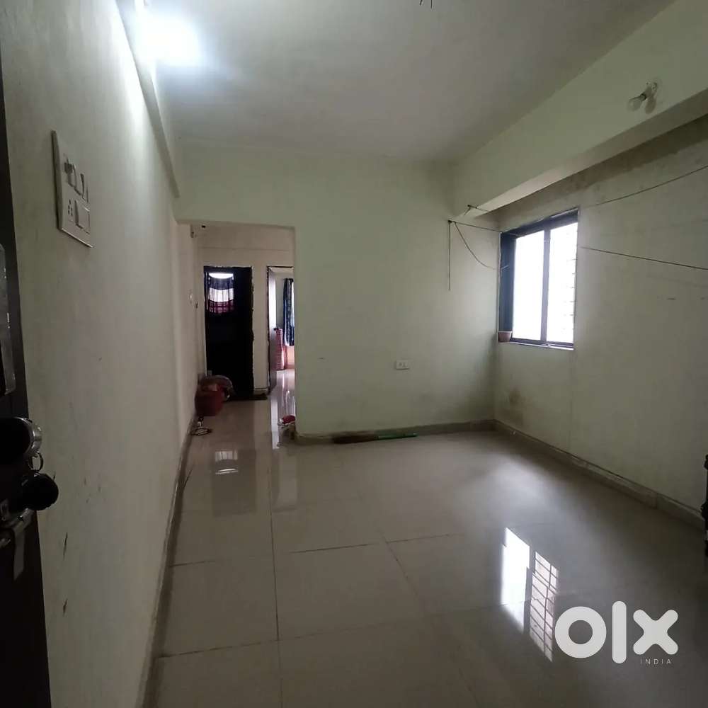 I want girls as roommates.