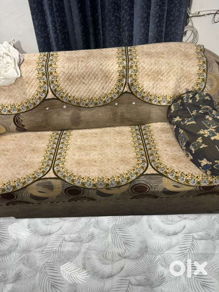 Five settings sofa set