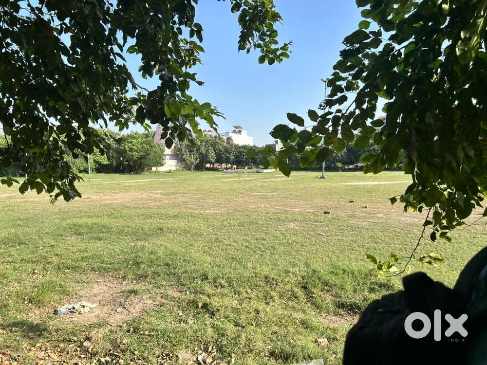 Genuine and authorised land in Size of 990 sqft 110 Sq yard