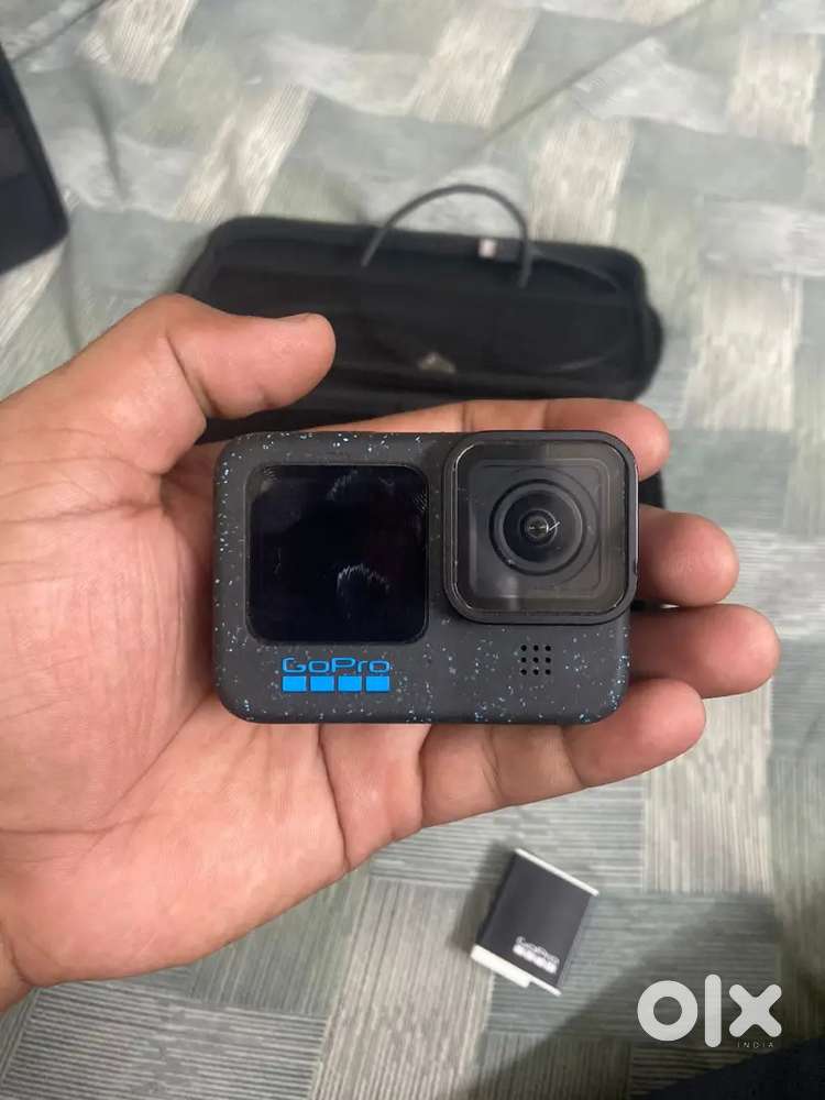 Gopro Hero 12 Black creater package 14 months with all accessories