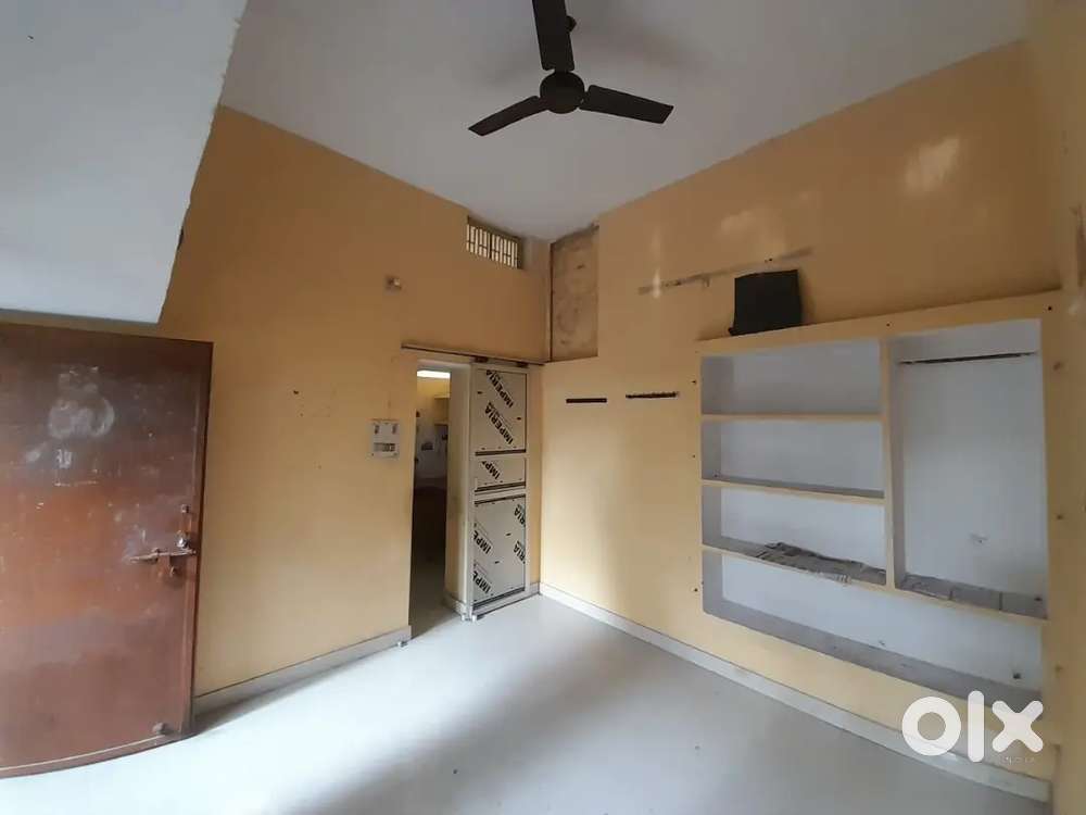 2Bhk Flat on Rent for small family