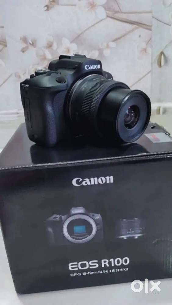 Canon R100