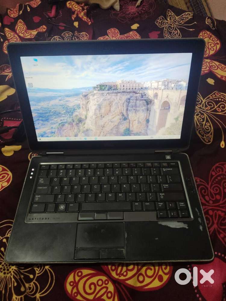 DELL I5 3TH GEN//8 RAM//500 HDD