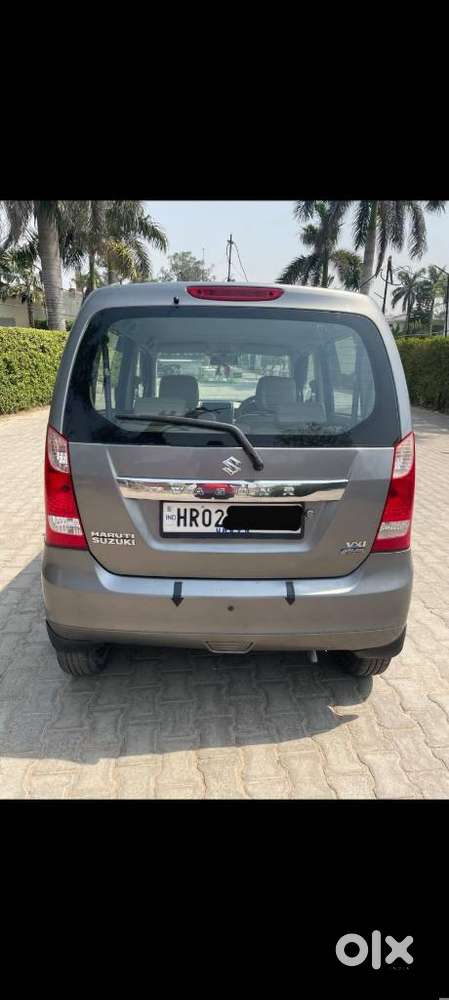 Maruti Suzuki Wagon R AMT VXI Plus, 2017, Petrol