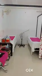 Beauti saloon sale