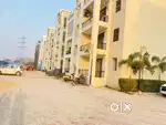 Real estate vich telecaller and video lyi  kudi di lod aa ji a