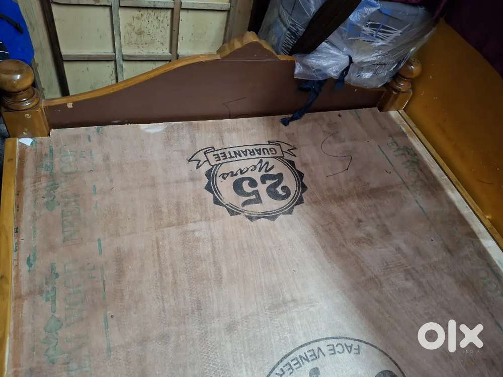 64 wooden cot