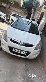 Hyundai i20 2012 Petrol Well Maintained