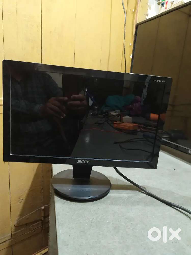 acer Monitar 15