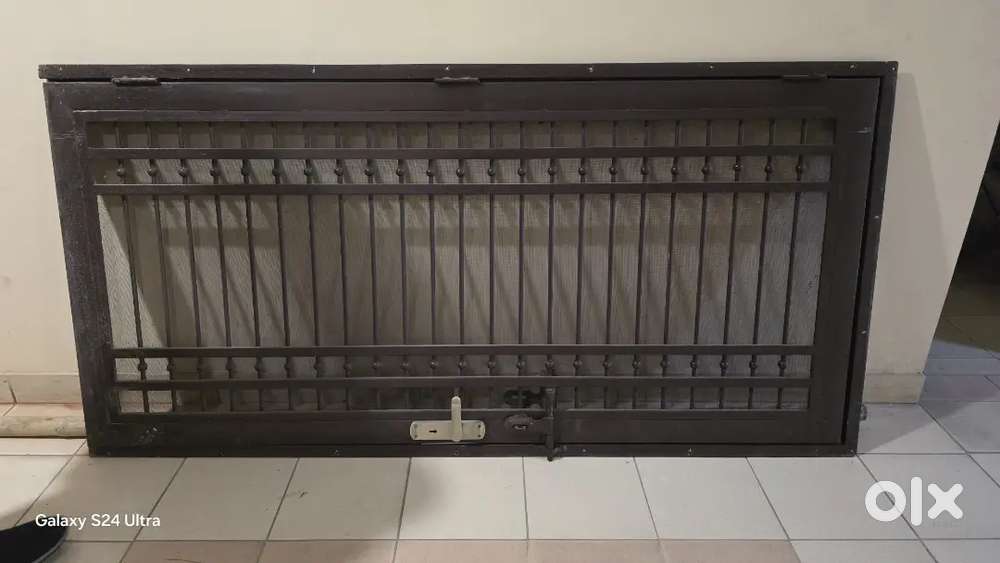 Outer Main Gate Iron with Mosquito Net