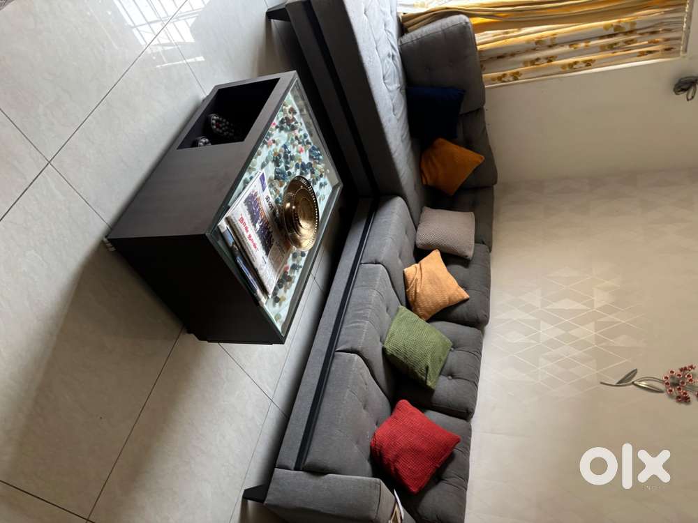 Lshaped sofa 7 seater